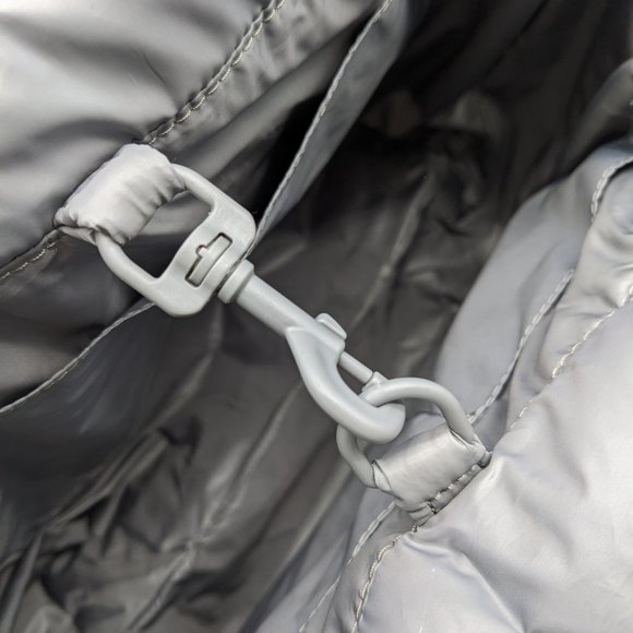 MICHAEL KORS Stirling quilted recycled nylon puffy LARGE travel tote -GRAY - Picture 11 of 15